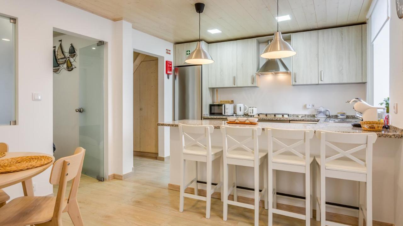 Glamorous 1 Bdr Duplex Apartment By Lovelystay タヴィラ エクステリア 写真