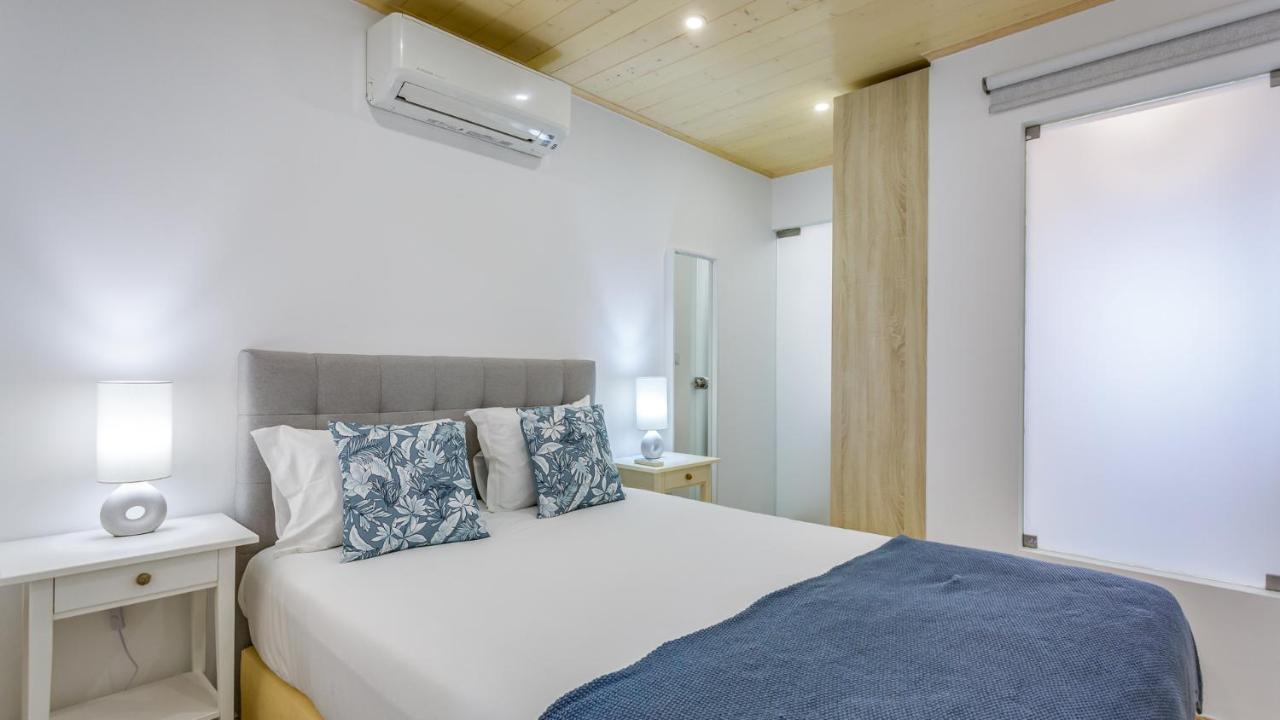 Glamorous 1 Bdr Duplex Apartment By Lovelystay タヴィラ エクステリア 写真